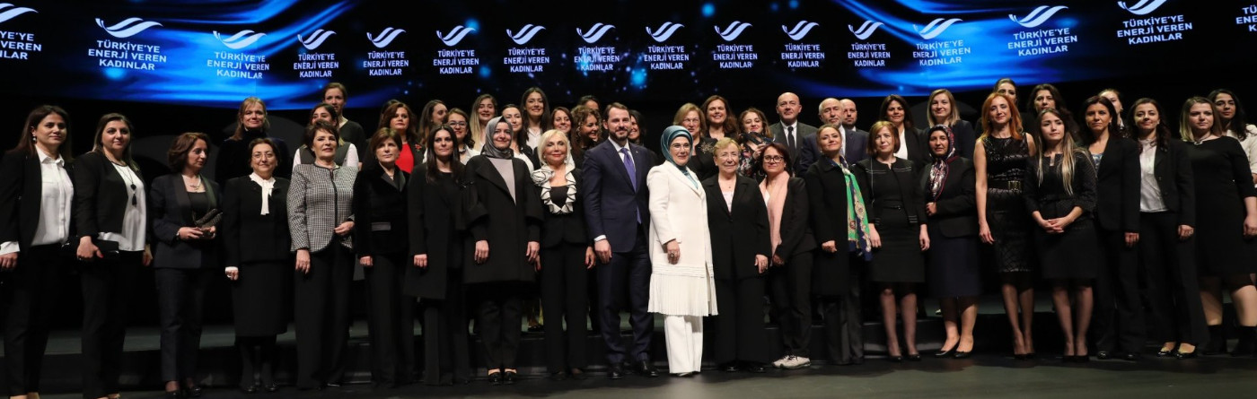 Emine Erdoğan Hanımefendi, Enerji ve Tabii Kaynaklar Bakanlığı tarafından düzenlenen "Türkiye'ye Enerji Veren Kadınlar Ödül Töreni"ne katıldı