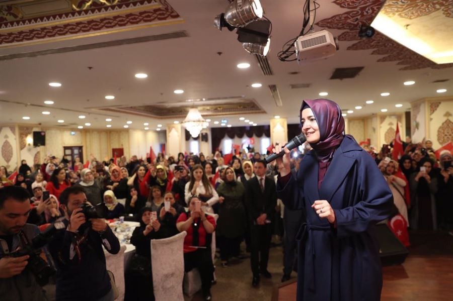 AB ülkeleri biliyor ki bu referandumdan 'evet' çıkarsa, büyümemiz hızlanacak. Büyümemizden, gelişmemizden rahatsız olan Avrupa, bu yüzden 'hayır' kampanyalarına destek oluyor