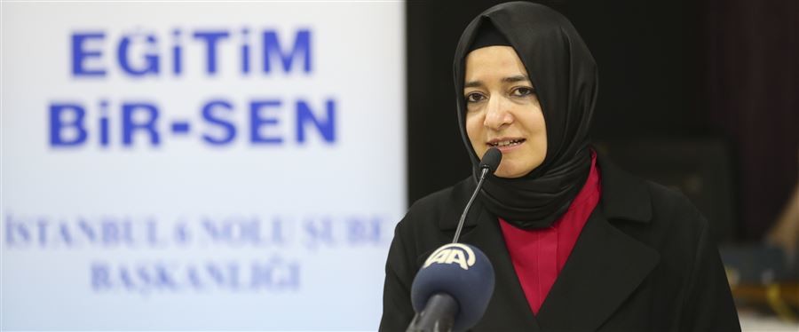 Cumhurbaşkanlığı Hükümet Sistemi, istikrarı kalıcı hale getirecek. Kalıcı istikrar ile birlikte ülkemizi dünyanın ilk on, Avrupa'nın ise ilk üç ekonomisinin içine sokacağız