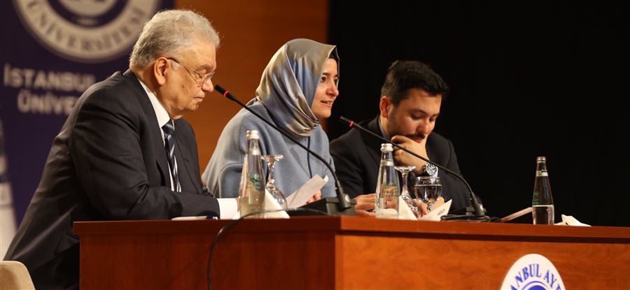 ’’16 Nisan'da ülkemizin bekası, istikbal ve istiklali için 'evet' diyelim. Yeni ve güçlü Türkiye'yi siz gençlerle birlikte kuralım"