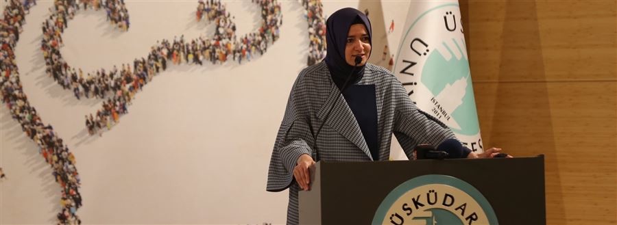 ''Hangi partiye oy vermiş olursanız olun, gelin hep birlikte 'Evet' diyelim ve geleceğin güçlü Türkiye'sini birlikte kuralım''