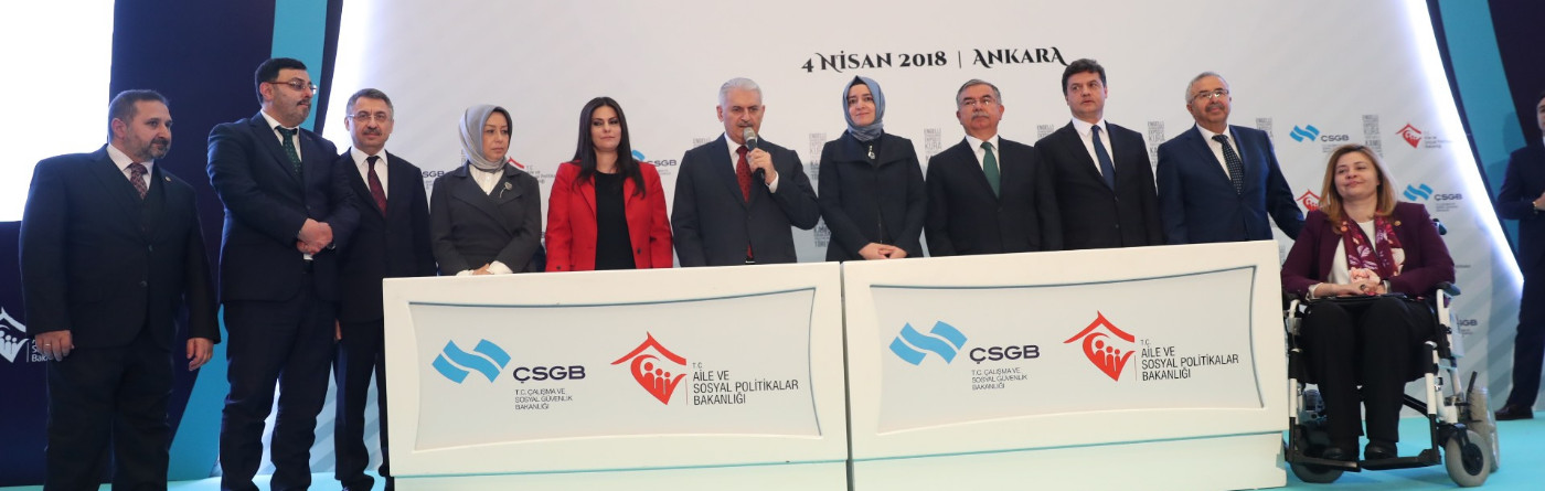 Başbakan Yıldırım, Engelli Vatandaşlarımızın EKPSS ve Kura Yöntemiyle Kamu Kurumlarına Yerleştirilmesi Töreni’ne katıldı.
