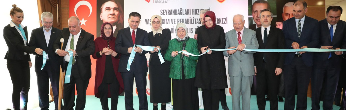 Semiha Yıldırım Hanımefendi ile Bakan Kaya, Seyranbağları Huzurevi Yaşlı Bakım ve Rehabilitasyon Merkezi'nin ek binasını hizmete açtı