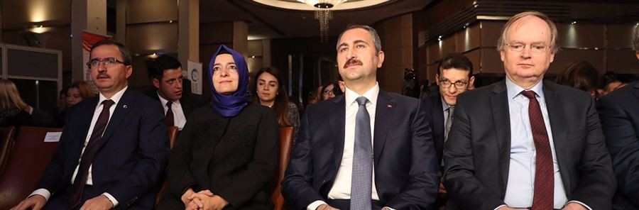 Bakan Kaya ve Adalet Bakanı Gül, Adalet Bakanlığı ve Avrupa Komisyonu tarafından düzenlenen "Çocuk Adaletinde Yeni Arayışlar: Etkin Politika Geliştirme Çalıştayı"na katıldı.