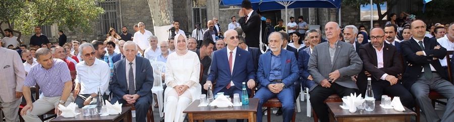TBMM Başkanı Kahraman ve Bakan Kaya, Bakanlığımız tarafından Darülaceze’de düzenlenen programa katıldı.