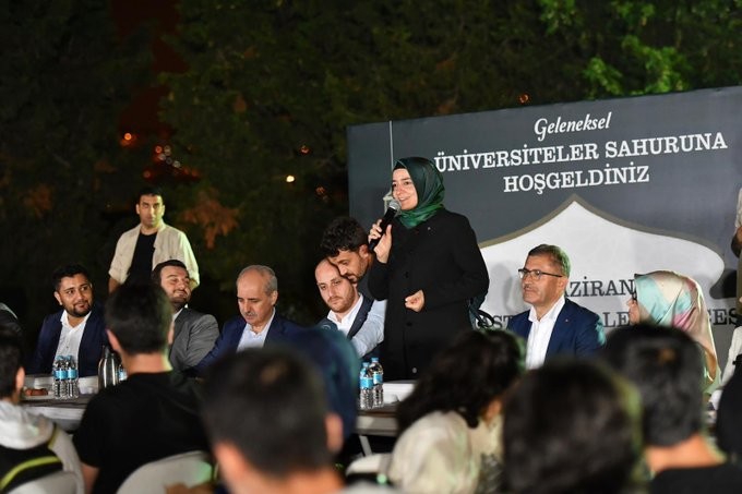 Kaya: Bizi Tanımayan Gençlerimize Kendimizi Anlatmamız Gerekiyor