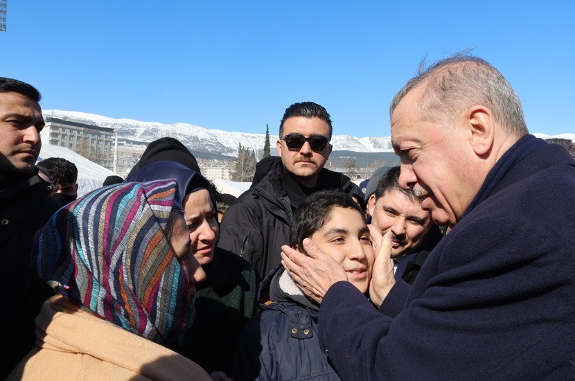 İstanbul Milletvekili Sayan Deprem Bölgesinde