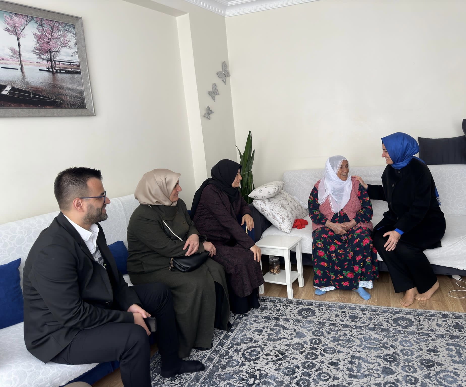 İstanbul Milletvekili Sayan: Milletimizin Duası da Gönlü de Daima Bizimle