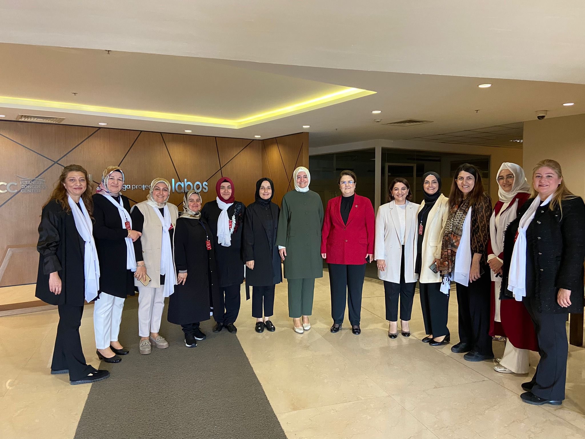AK Parti MKYK Üyesi Dr. Fatma Betül Sayan Kaya: Türkiye’de Her Başarı Hikayesinin Ardında Kadınlarımız Var
