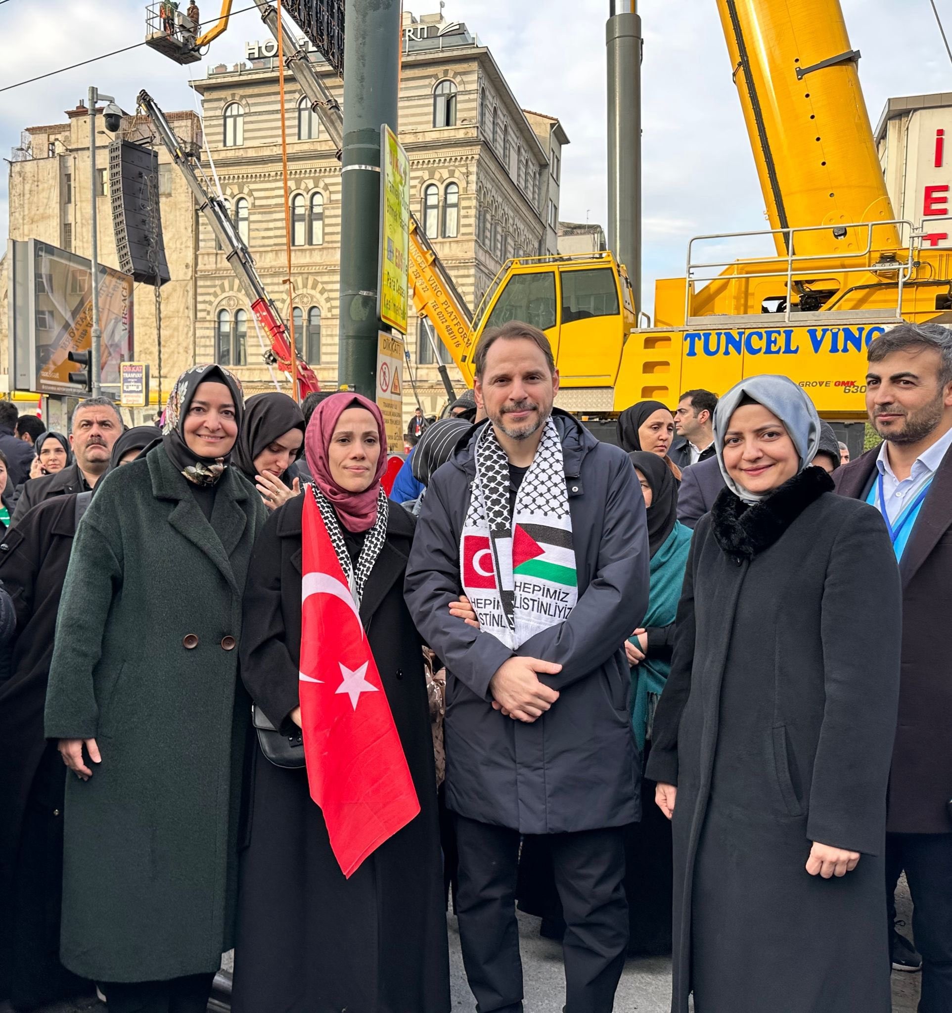 AK Parti Sosyal Politikalar Başkanı Sayan: Savaşsız Bir Dünyada Yaşamayı Temenni Ediyoruz