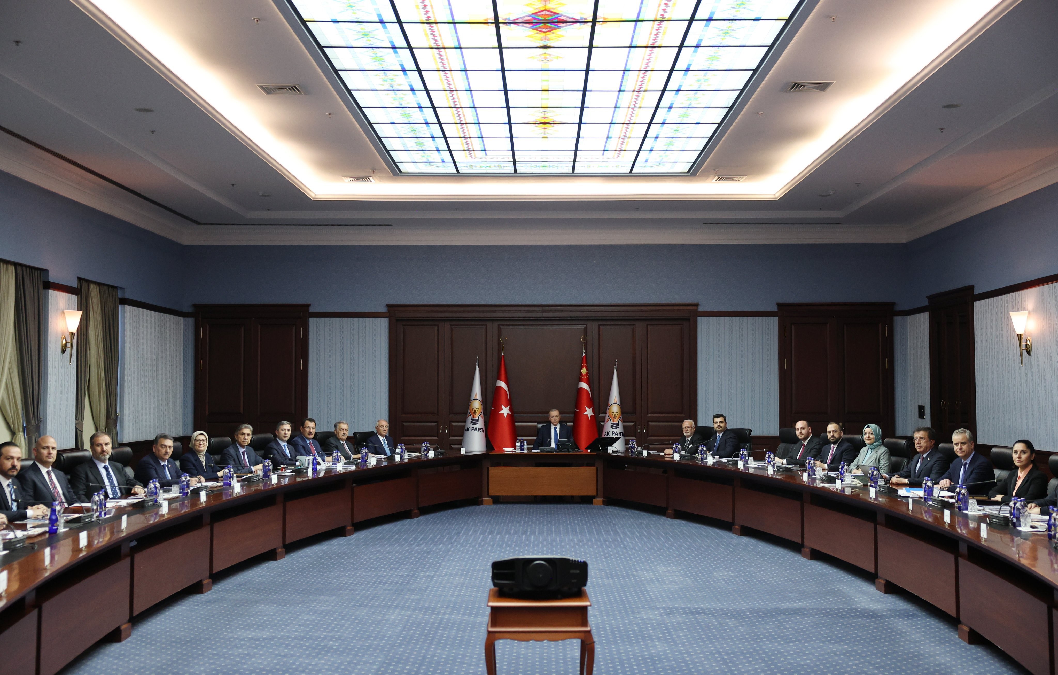 AK Parti Genel Başkan Yardımcısı Sayan Merkez Yürütme Kurulu (MYK) Toplantısı'na Katıldı