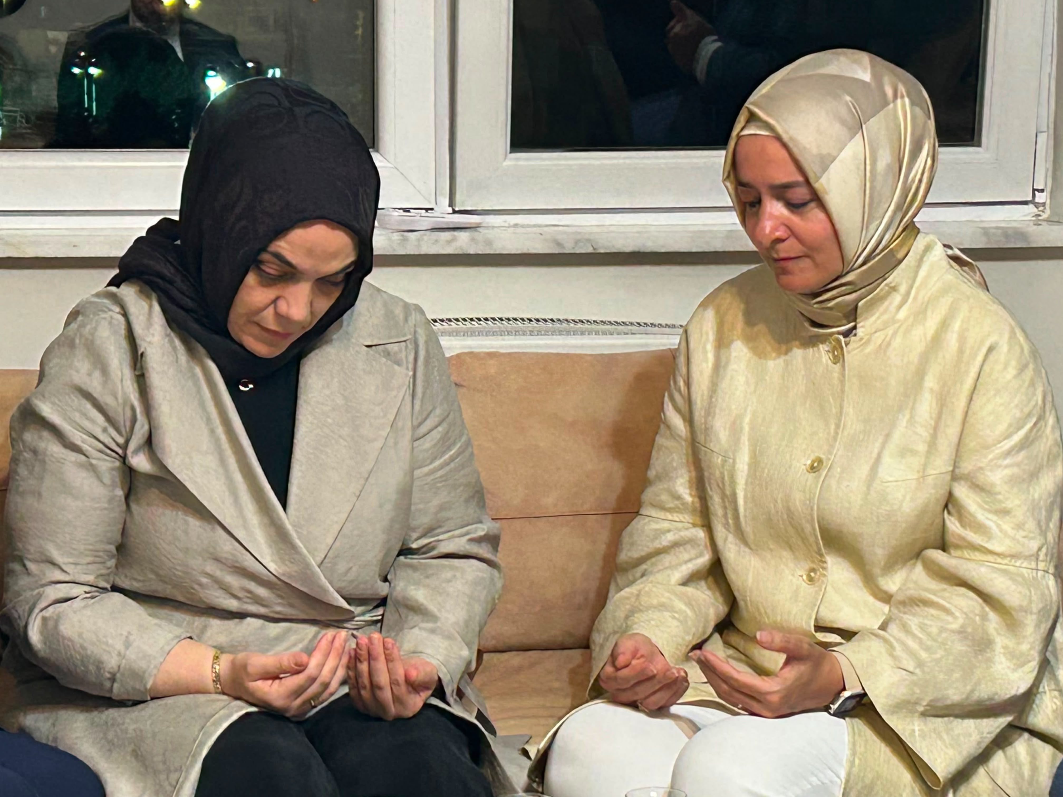 AK Parti Genel Başkan Yardımcısı Sayan Kaya, Üsküdar’da 15 Temmuz Şehit Aileleriyle Bir Araya Geldi