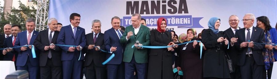 Cumhurbaşkanı Erdoğan, Cumhuriyet Meydanı'nda düzenlenen "Manisa İli Toplu Açılış Töreni"ne katıldı