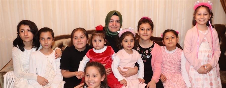 ''Çocuk gülerse dünya güler, anlayışıyla çalışmaya devam edeceğiz’’