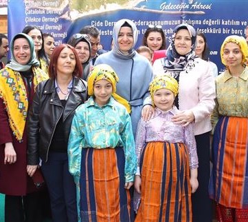 Allah'ın izniyle bizim 2023, 2053, 2071'e dair hedeflerimiz var. Biz bu hedefleri, daha güçlü, partilerden ve kişilerden bağımsız olarak güçlendirilmiş bir sistemle gerçekleştirmek istiyoruz