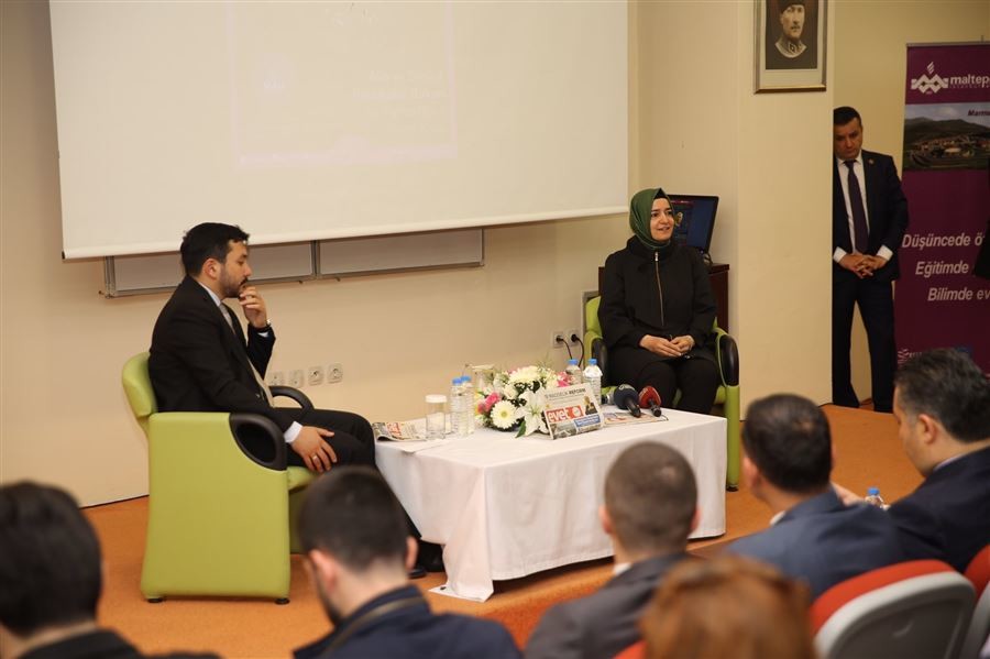 Hollanda ile bizim yaşadığımız olay tamamen diplomatik anlamda takip edilen bir süreç. Ben yasal olarak gerekeni yapıyorum. Bana o akşam yapılan muameleden dolayı da yargı yoluna başvuruyorum