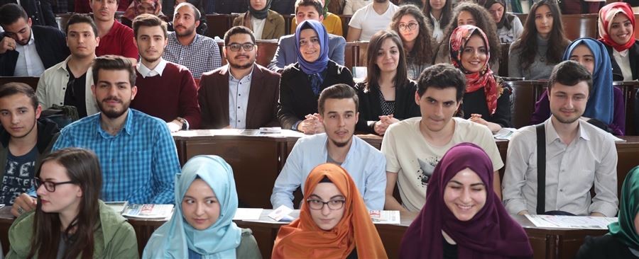 Şu anda yargılanamayan bir Cumhurbaşkanı var. Bizim getirdiğimiz sistemle birlikte hem sorumlu hem de hesap verebilir bir Cumhurbaşkanı ortaya çıkarıyoruz