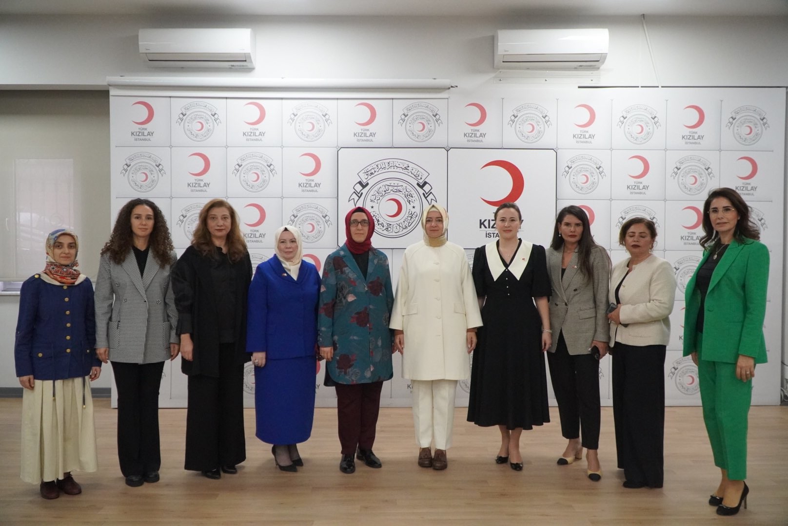 AK Parti Sosyal Politikalar Başkanı Sayan Deprem ve Ruh Sağlığı Semineri'ne Katıldı