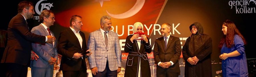 ''15 Temmuz'da halkın gücünün, tankın gücünü yendiğini tüm dünyaya gösterdik"