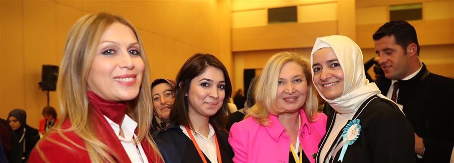Bakan Kaya, 2. Uluslararası İş'te Kadın Zirvesinin ikinci oturumunda konuştu.