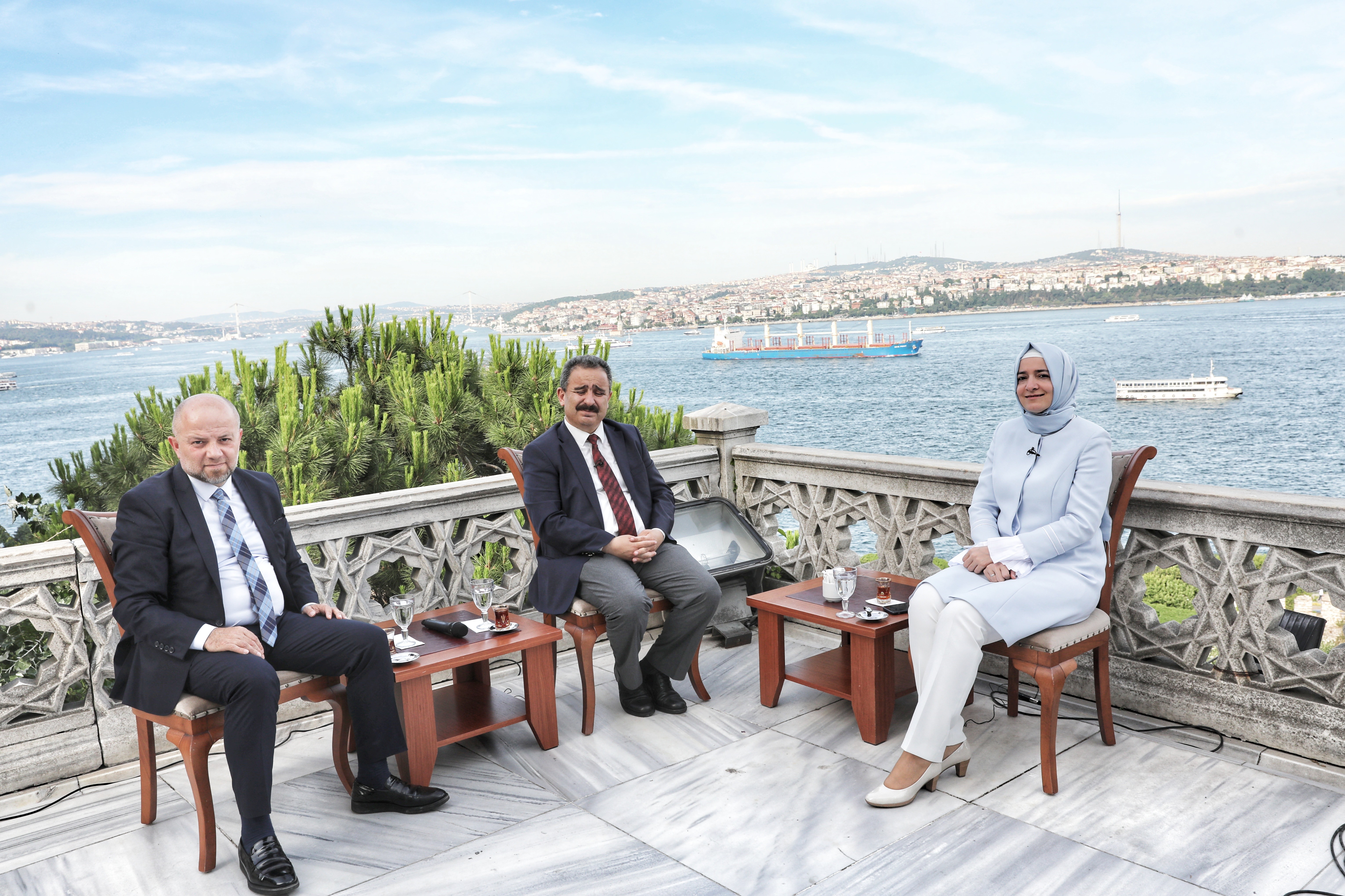 Bakan Kaya, Yerel Televizyonların Ortak Yayınında Gündemi Değerlendirdi