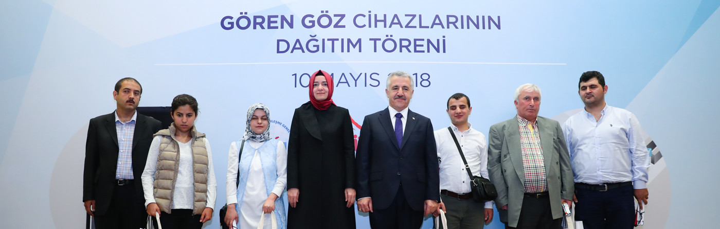 Bakan Kaya, "Gören Göz Projesi" kapsamında Ulaştırma, Denizcilik ve Haberleşme Bakanlığında düzenlenen cihaz dağıtım törenine katıldı.