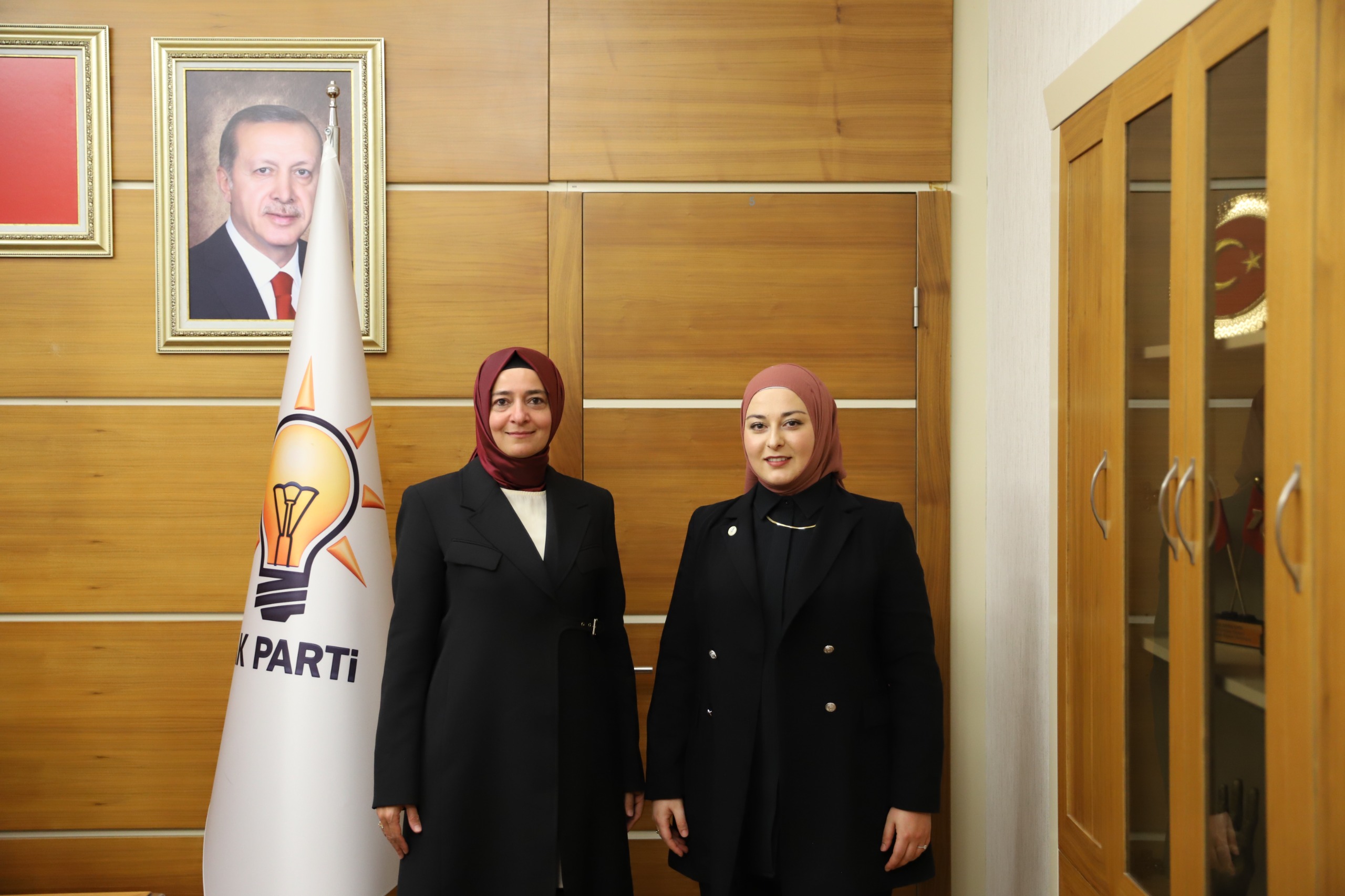 AK Parti Genel Başkan Yardımcısı Sayan Kaya Uluslararası Demokratlar Birliği'ni Kabul Etti