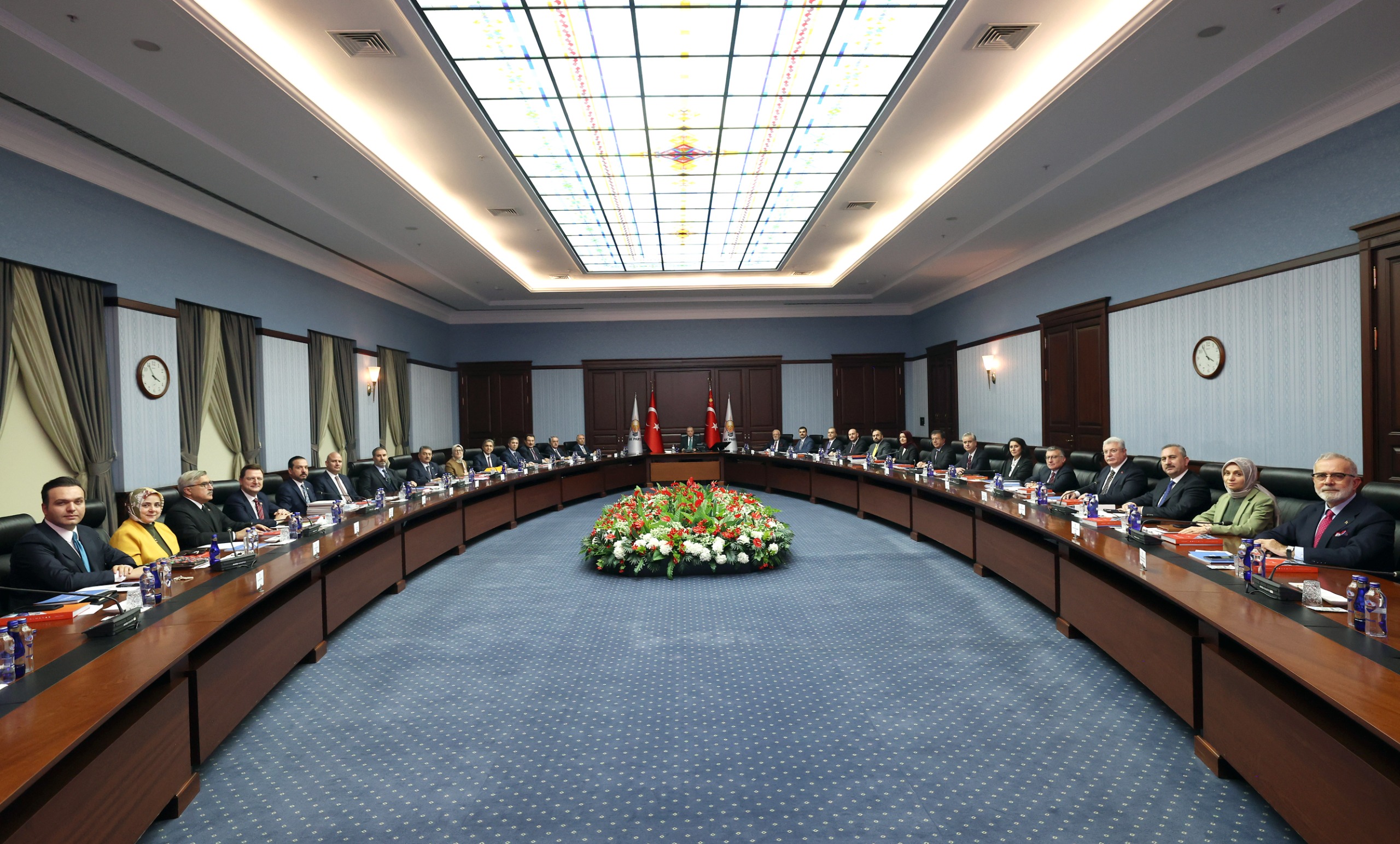 AK Parti Genel Başkan Yardımcısı Sayan Kaya Merkez Yürütme Kurulu Toplantısı'na Katıldı