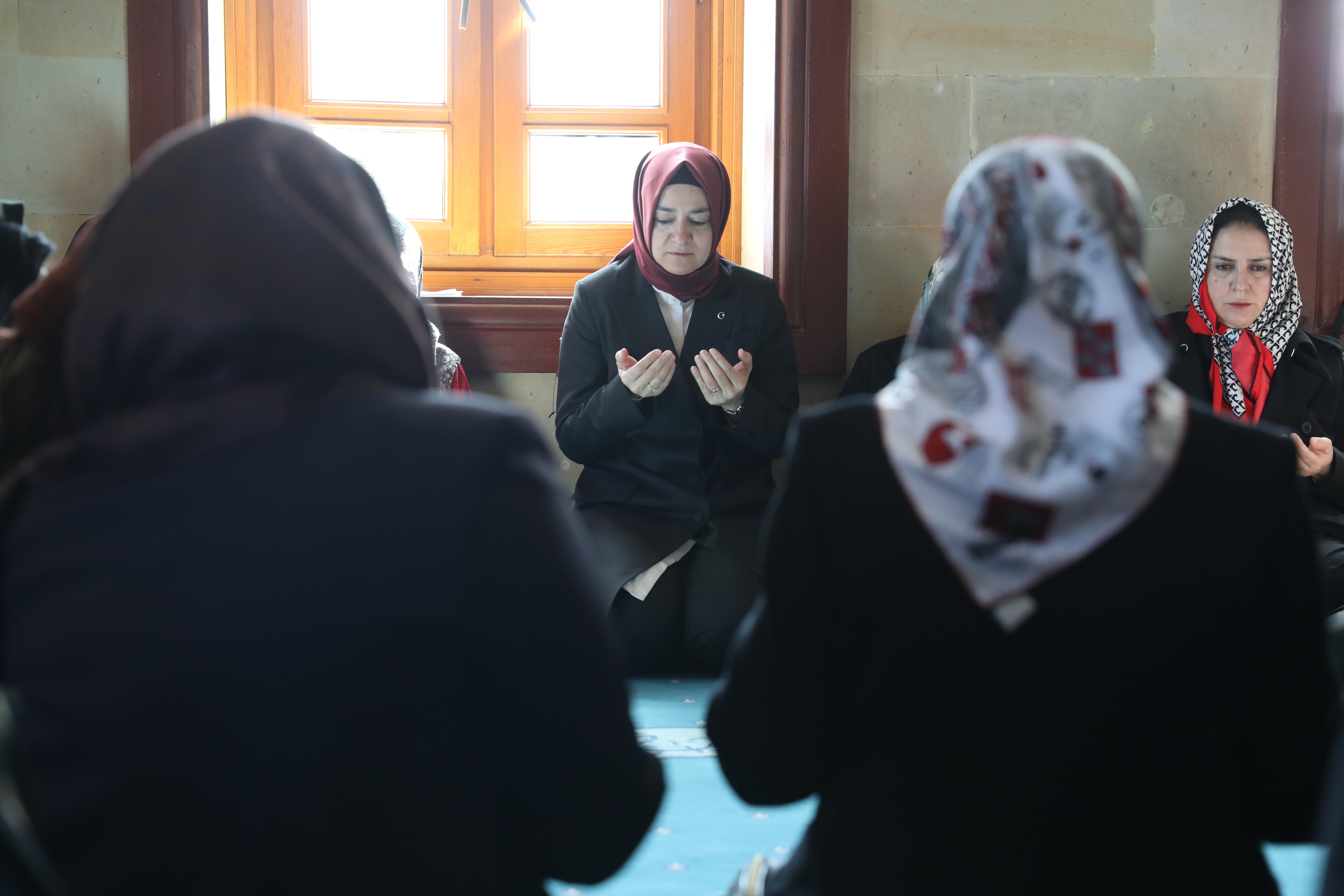 AK Parti Genel Başkan Yardımcısı Sayan Kaya, 6 Şubat Depremlerinin 3. Yıl Dönümünde Adana’da