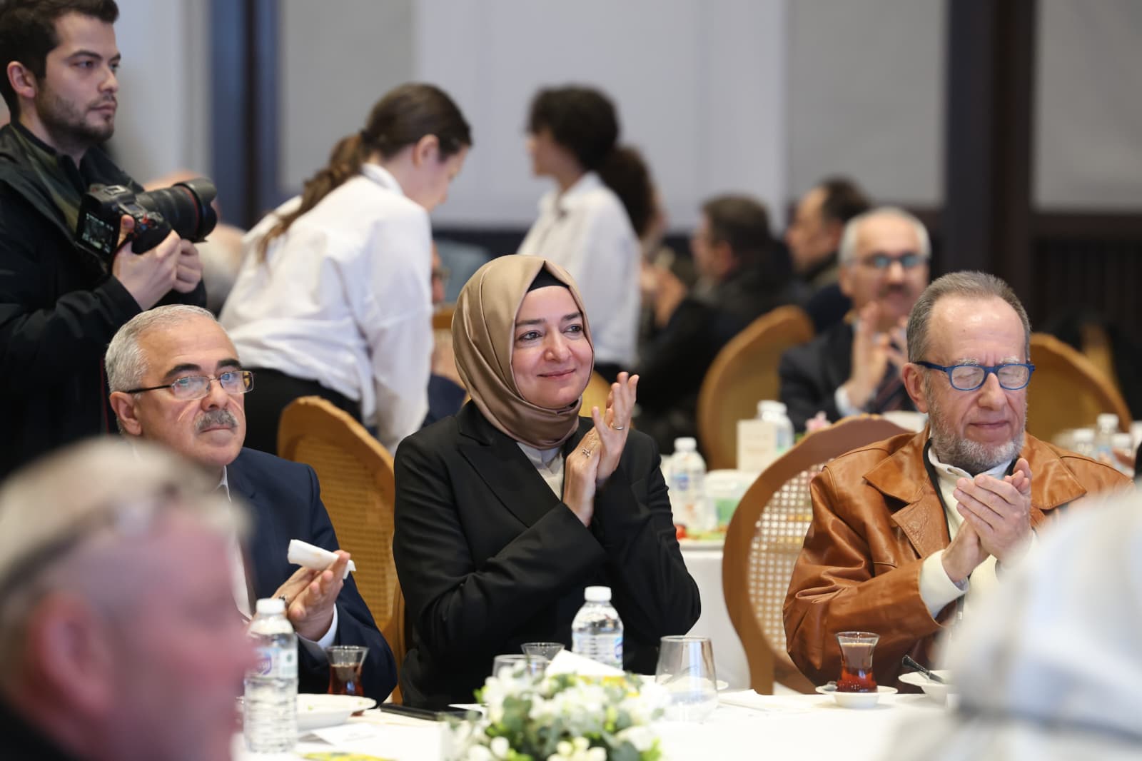 AK Parti Genel Başkan Yardımcısı Sayan Kaya, Darülaceze’de “Çınarlarımızla Vefa İftarı” Programına Katıldı