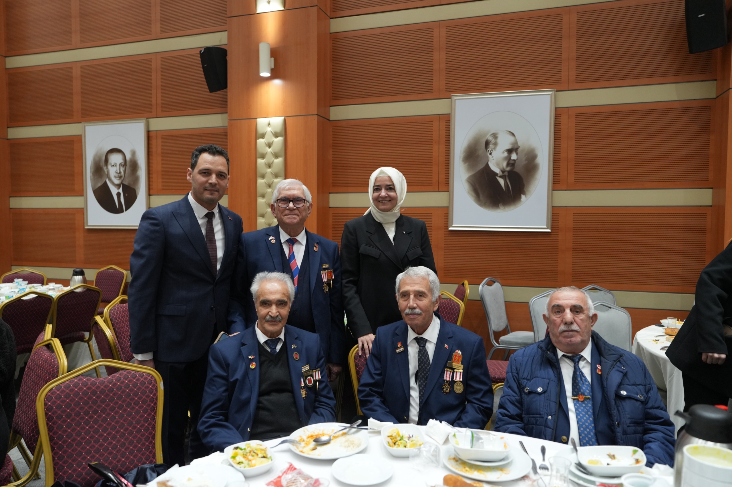 AK Parti Genel Başkan Yardımcısı Sayan Kaya, Şehit Aileleri ve Gazilerle İftarda Buluştu