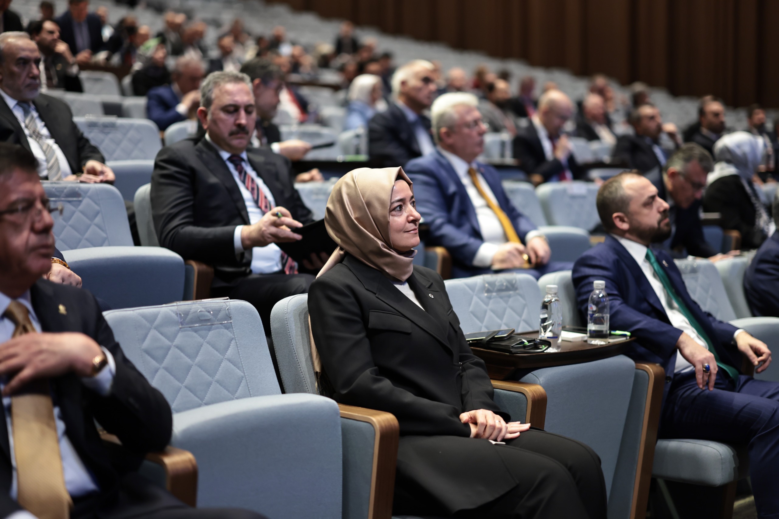 AK Parti Genel Başkan Yardımcısı Sayan Kaya Merkez Karar ve Yönetim Kurulu Toplantısı'na Katıldı