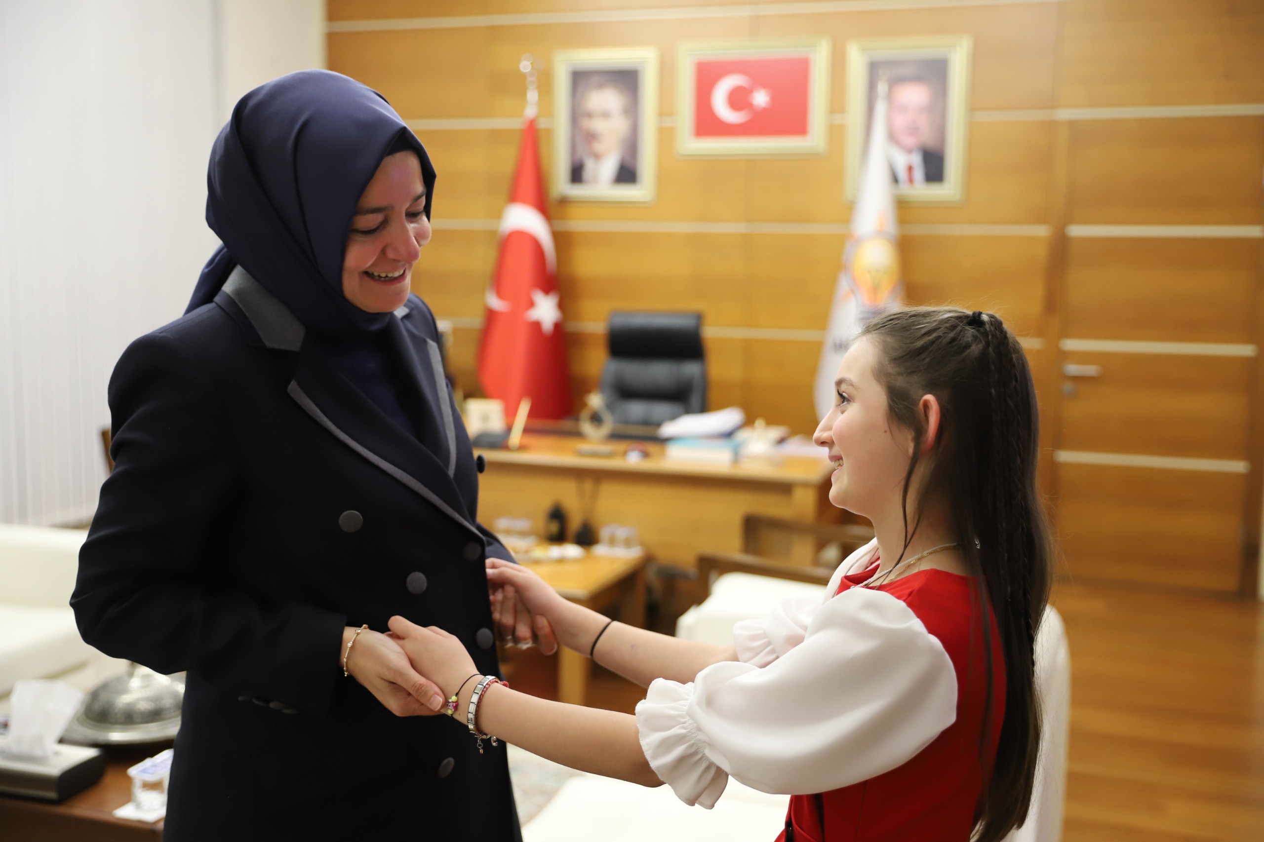 AK Parti Genel Başkan Yardımcısı Sayan Kaya, Cumhurbaşkanlığı Çocuk Orkestrası ile Bir Araya Geldi