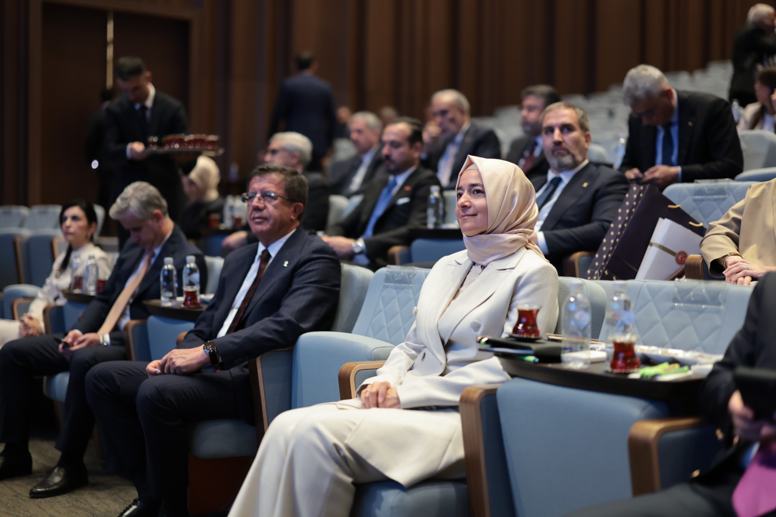 AK Parti Genel Başkan Yardımcısı Sayan Kaya Merkez Karar ve Yönetim Kurulu Toplantısı'na Katıldı
