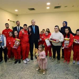 AK Parti Genel Başkan Yardımcısı Sayan'dan Anlamlı Ziyaret