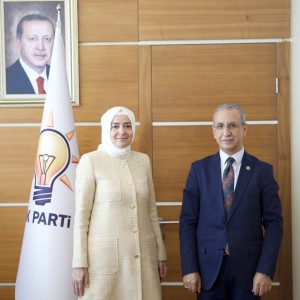 AK Parti Genel Başkan Yardımcısı Sayan Kaya Şanlıurfa Milletvekili Dusak'ı Kabul Etti
