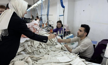 İstanbul Milletvekili Sayan, Tekstil Sektörü Çalışanlarını Ziyaret Etti