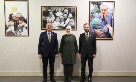AK Parti Genel Başkan Yardımcısı Sayan Ziyaretleri Kabul Etti
