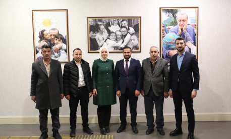 AK Parti Genel Başkan Yardımcısı Sayan Ziyaretleri Kabul Etti