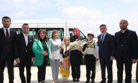 AK Parti Genel Başkan Yardımcısı Sayan Adana’da