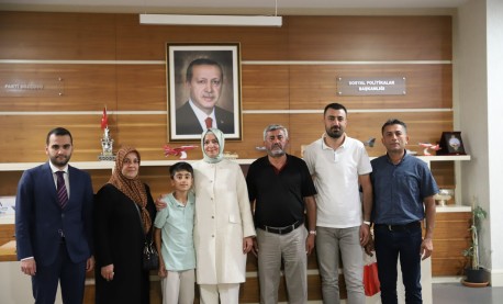 AK Parti Genel Başkan Yardımcısı Sayan Şehit Aileleriyle Bir Araya Geldi