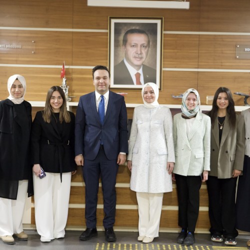AK Parti Genel Başkan Yardımcısı Sayan Ziyaretleri Kabul Etti