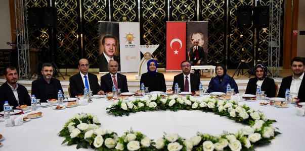 AK Parti Genel Başkan Yardımcısı Sayan: Mübarek Ramazan’da Gönüllerimiz İftar Sofralarında Buluşuyor
