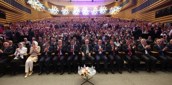 AK Parti Genel Başkan Yardımcısı Sayan Memur-Sen 30. Yıl Vefa Buluşması'na Katıldı